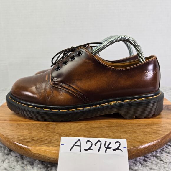 Vtg Dr. Martens Made in England Brown Smooth Leather Casual Oxford Womens UK 6